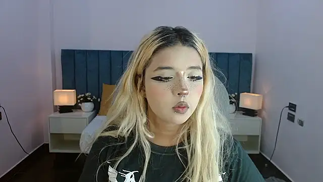 april_bunnyy webcam