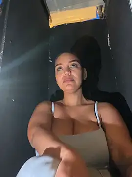 Sara-77 webcam