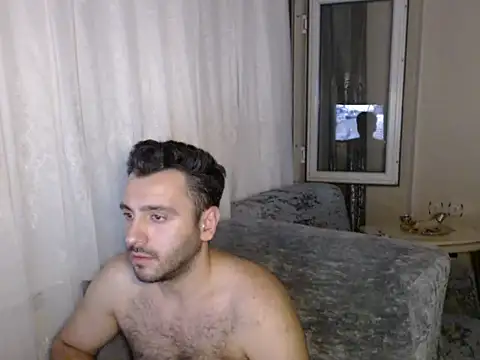 handsomeee04 webcam