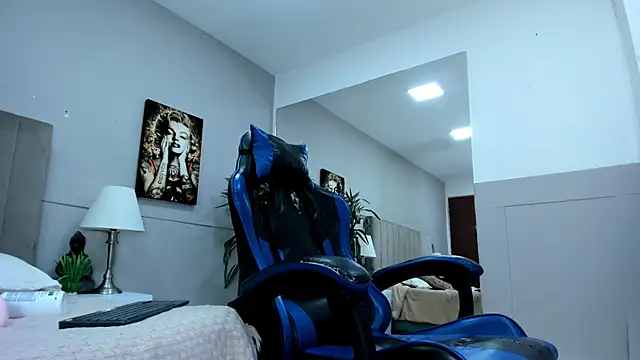 roan_birkin webcam