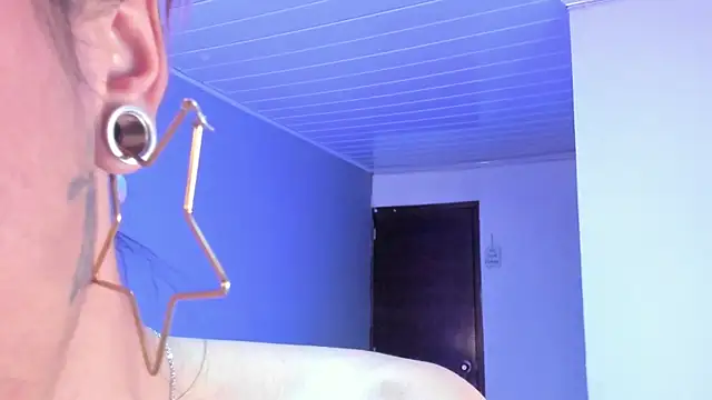 fiire_nymph webcam