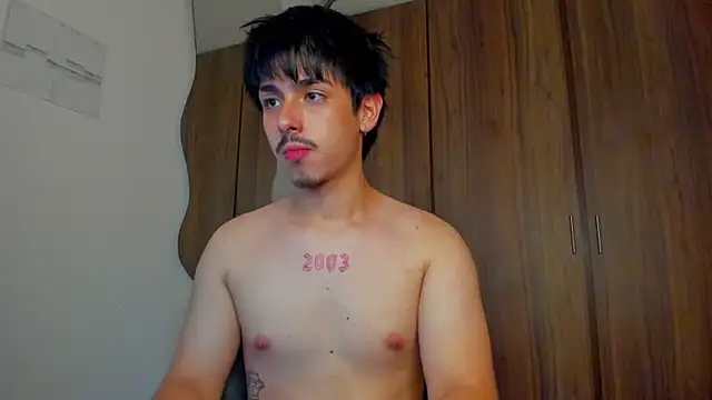 Maximo_Miller webcam