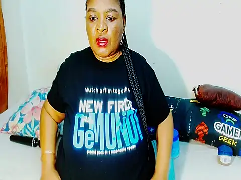 Love-Racheal75 webcam