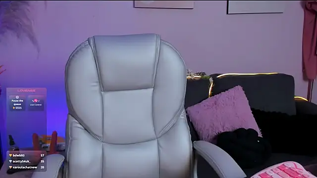 candy_queens_ live cam on StripChat