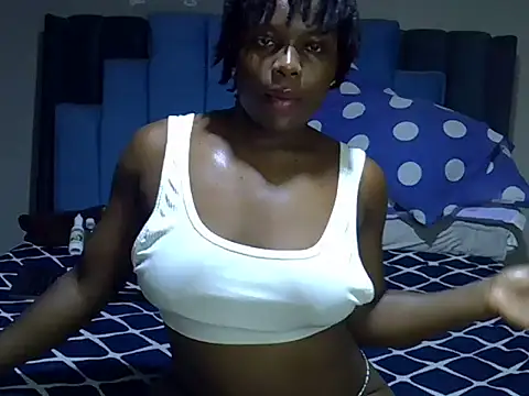 melanin_moon live cam on StripChat