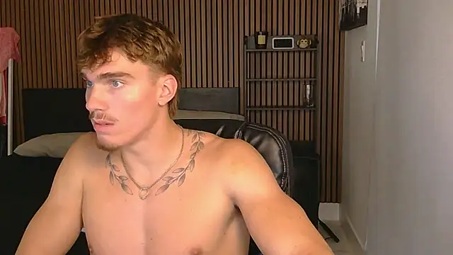 TheNicoRyder live cam on StripChat