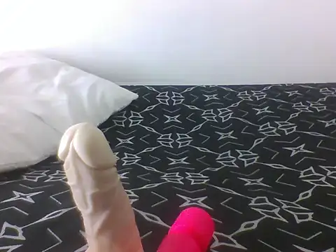 Norah_M webcam