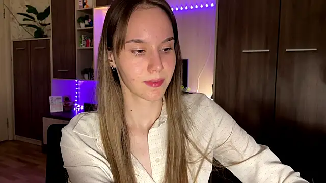 Rina_Right live cam on StripChat