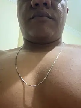Ram0nne live cam on StripChat