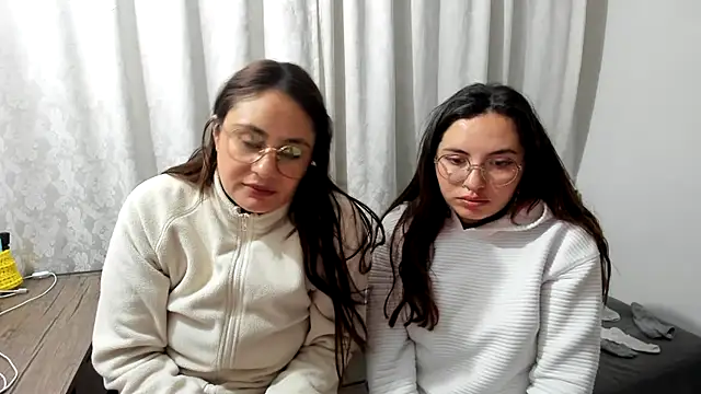 _girls_on_fire_ webcam