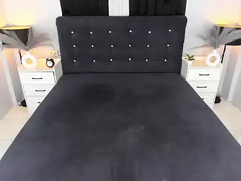 EllaCalifa webcam