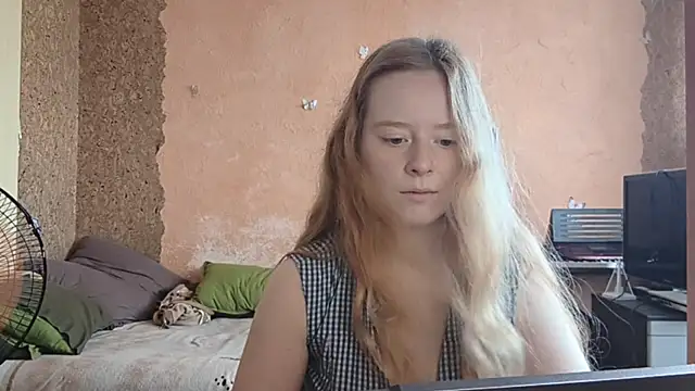 KateVibe_01 webcam