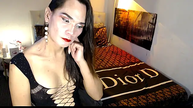 NinaDOM4CUM webcam