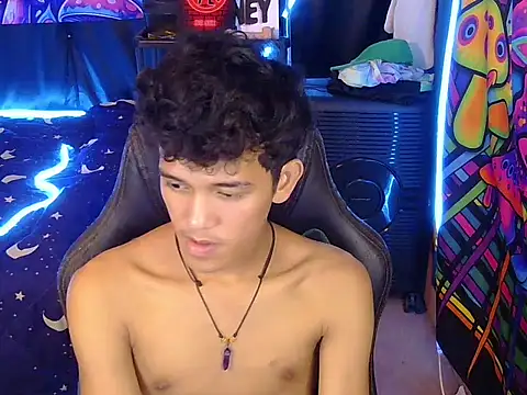 hugekenbigcock webcam
