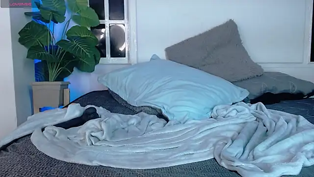 emma_cut3_ webcam