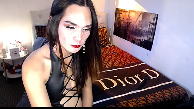 NinaDOM4CUM webcam