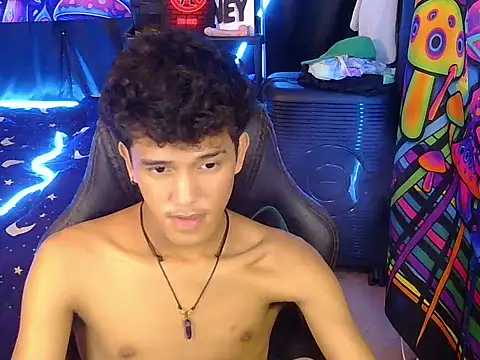 hugekenbigcock webcam