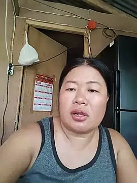 Lovelywoman43 webcam