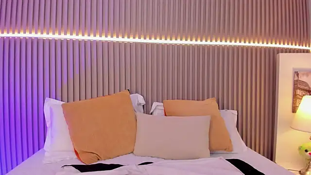 Victoria_Rosee webcam