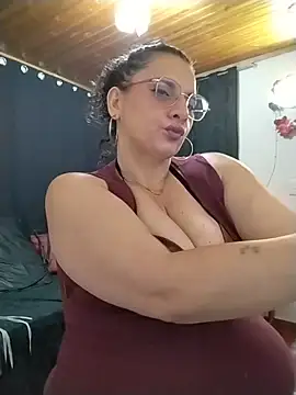 Aleja_Gonzales webcam