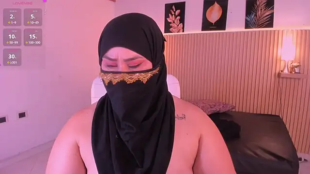 samanee_konn webcam