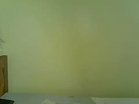 Pearl_petite webcam