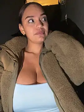 Sara-77 webcam
