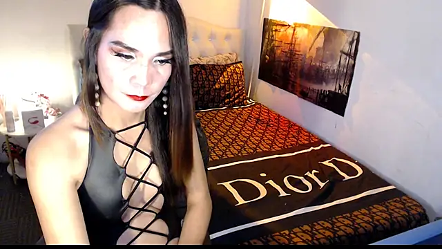 NinaDOM4CUM webcam