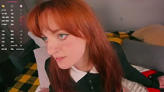 Alice_CutePerv webcam