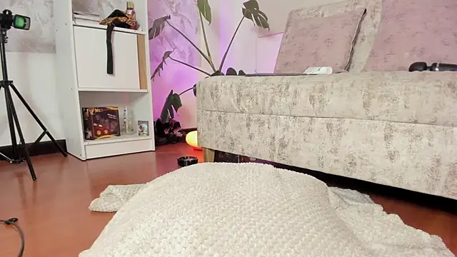 missweetpeach live cam on StripChat
