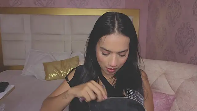CAROL_SUCKER live cam on StripChat