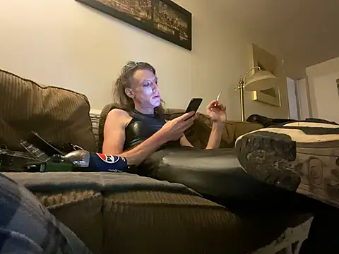 kikiwonderbar webcam