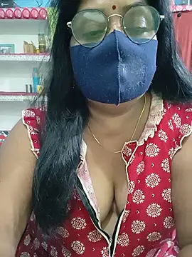 sexxyrenukaa - Sexxyrenukaa's free webcam - UK Sex Cams