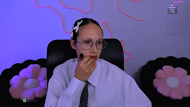 mona_cloud - Mona_cloud's free webcam - UK Sex Cams