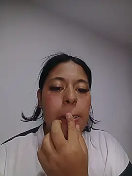 Laila_and_konny webcam