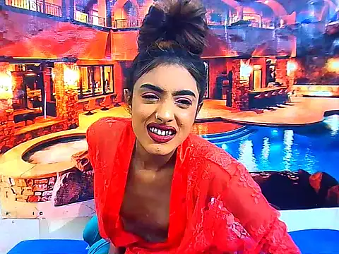 IndianPretty14u2Luv webcam