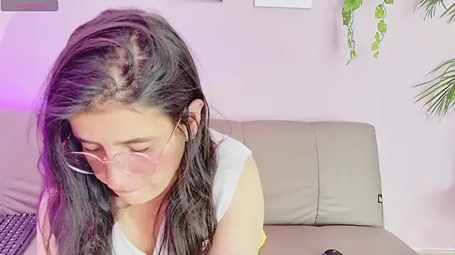 Zara_Fire webcam