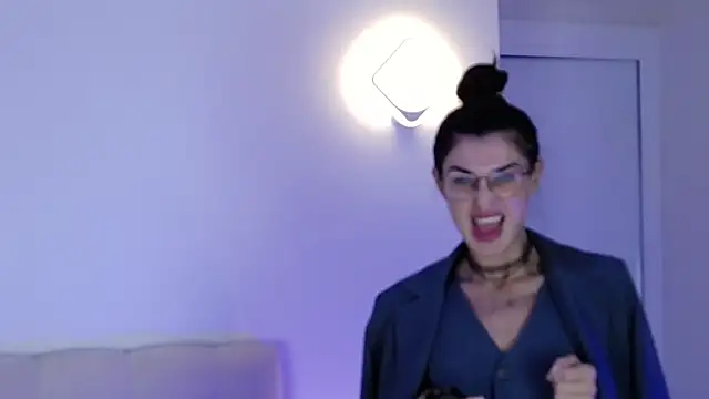 AriannaCruise webcam
