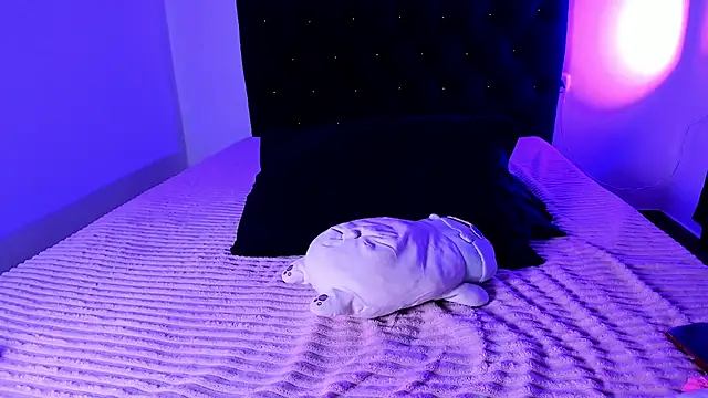 hayleyross_ - HayleyRoss_'s free webcam - UK Sex Cams