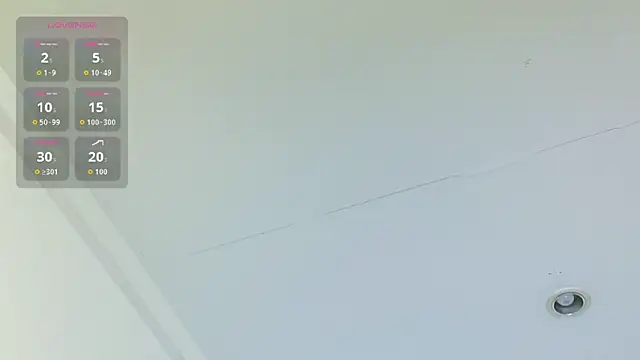 NaughtyyMommyyy webcam