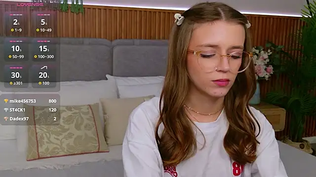 StellaMour webcam