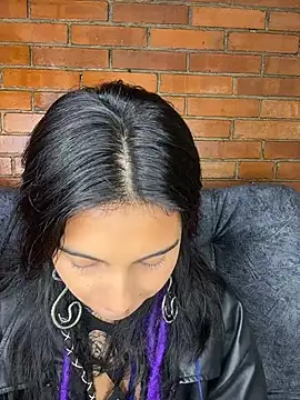 Velvet_Mysstic webcam