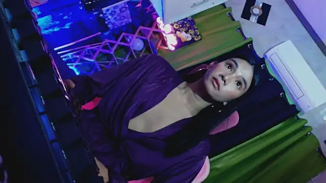 strip_girlxxx webcam