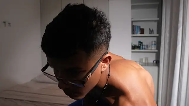 Paradise_boy__ webcam