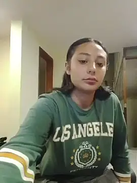 caroline_bennett webcam
