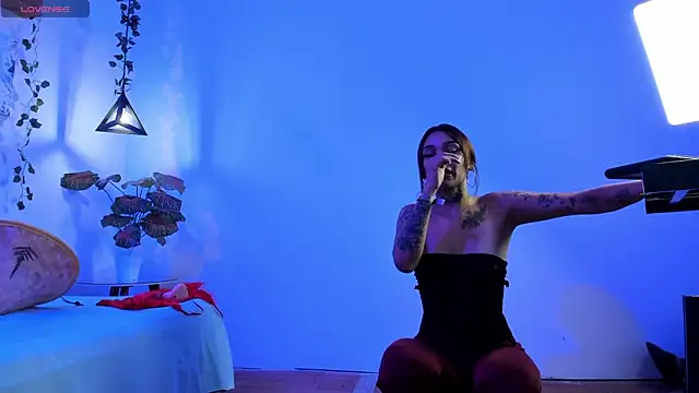 monica420 - Monica420's free webcam - UK Sex Cams