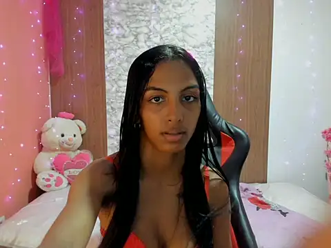 luisa_lan12 - Luisa_lan12's free webcam - UK Sex Cams