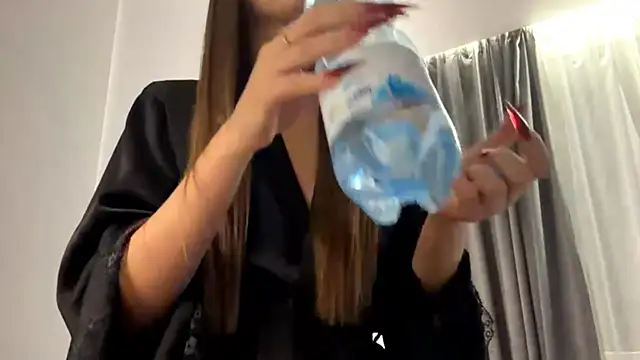 SoniaAhearn webcam