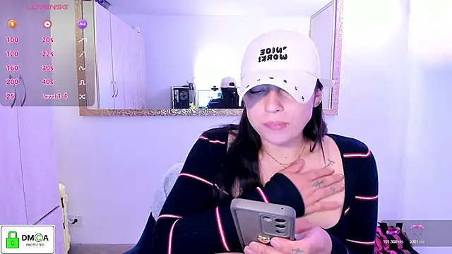 EricaVanderhill webcam