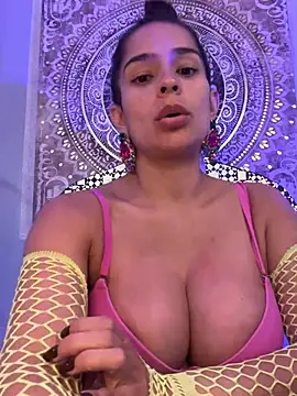Mau_White webcam
